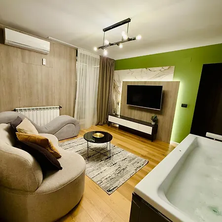 아파트 Jacuzzi Old Town Escape *