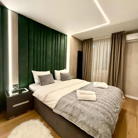 Jacuzzi Old Town Escape Apartament *