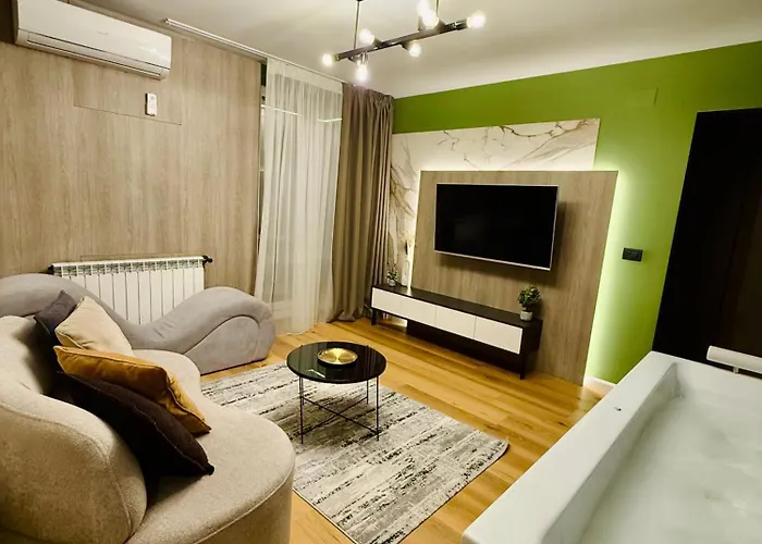 Apartment Jacuzzi Old Town Escape *