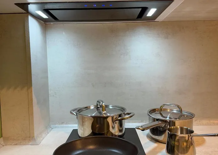 Apartment Jacuzzi Old Town Escape *