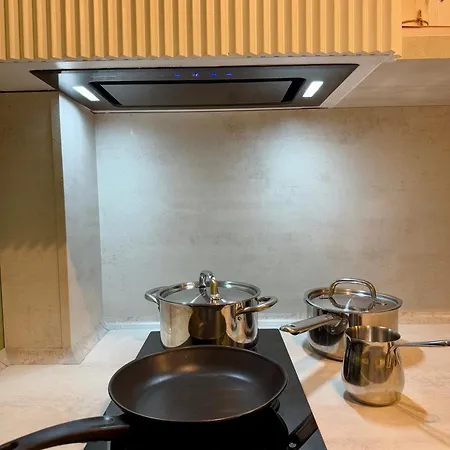 Apartment Jacuzzi Old Town Escape *