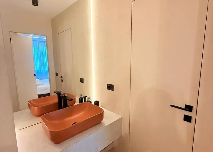 Jacuzzi Old Town Escape Apartament